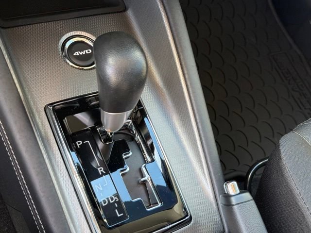Used 2025 Mitsubishi Outlander Sport ES AWD/4WD image 27