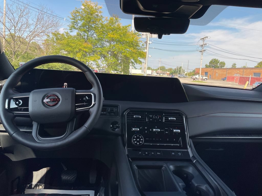 Used 2025 Nissan Armada PRO-4X AWD/4WD image 13