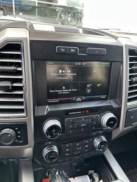 Used 2015 Ford F150 Lariat w/ Equipment Group 502A Luxury AWD/4WD image 3
