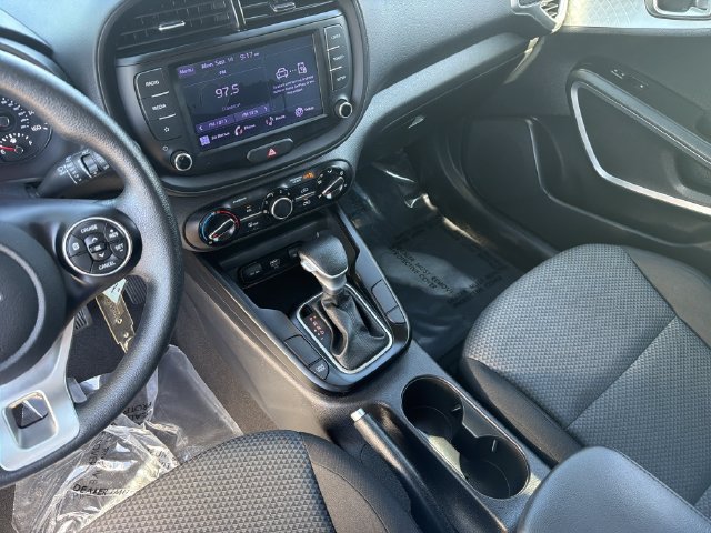 Used 2022 Kia Soul LX w/ Technology Package FWD image 28
