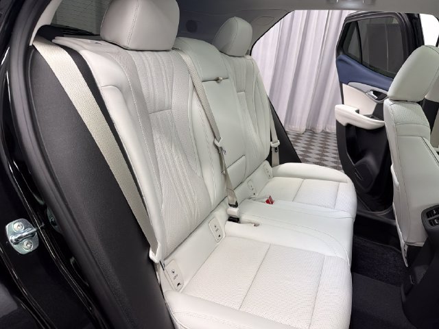 Used 2025 Buick Envision Avenir AWD/4WD image 33