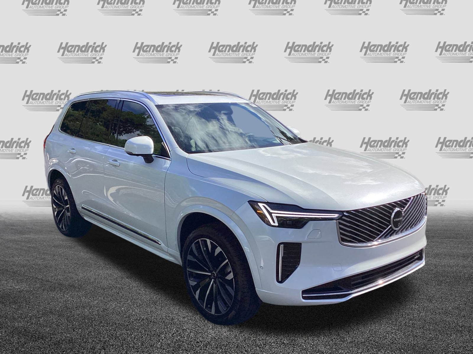 New 2026 Volvo XC90 B6 Ultra image 2