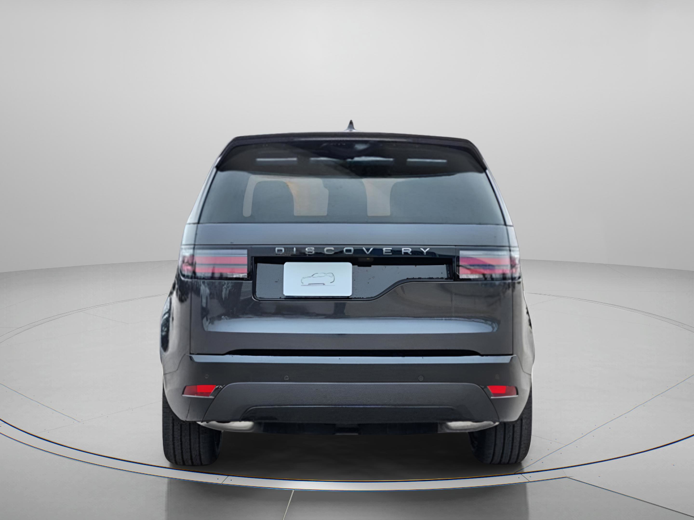 New 2025 Land Rover Discovery Dynamic SE image 4