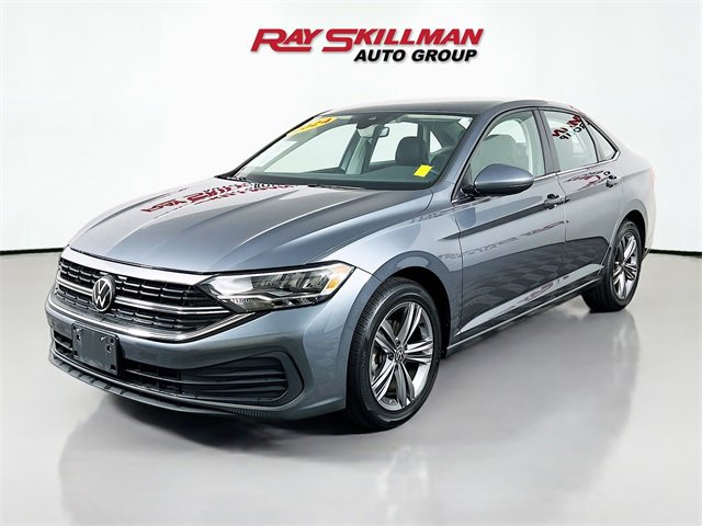 Used 2024 Volkswagen Jetta SE image 3