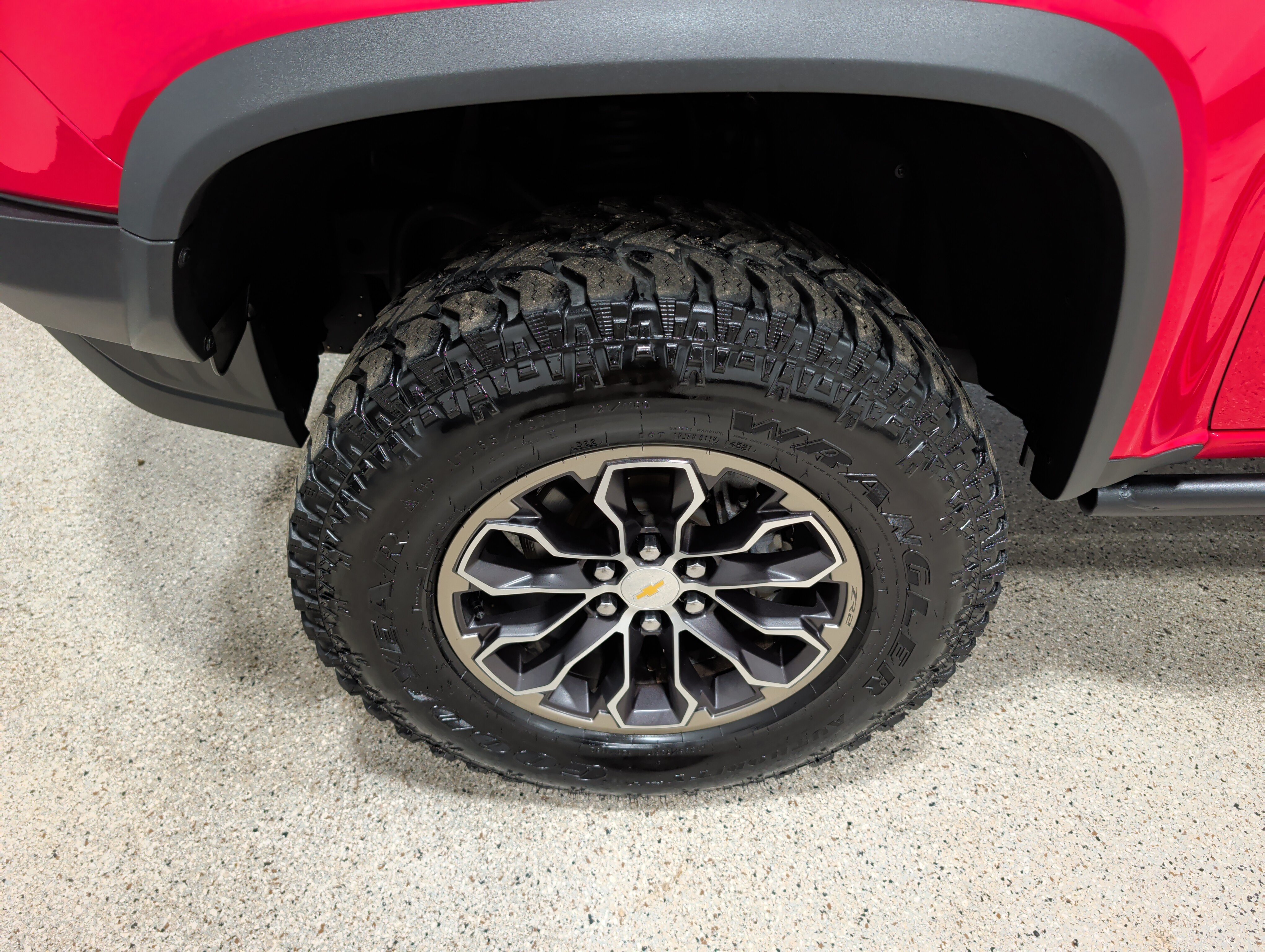 Used 2017 Chevrolet Colorado ZR2 AWD/4WD image 9