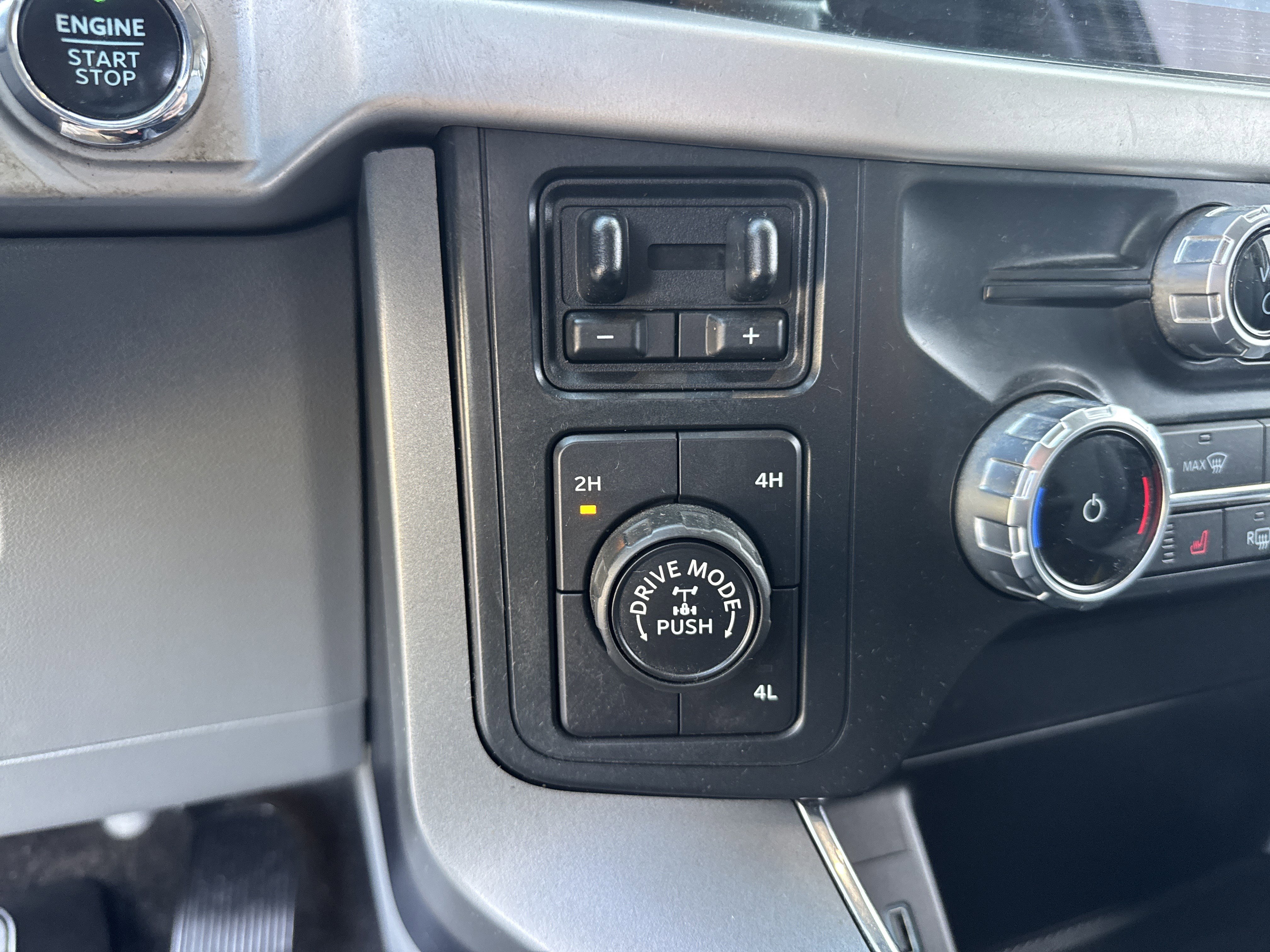 Certified 2022 Ford F150 XLT w/ Equipment Group 302A High image 38