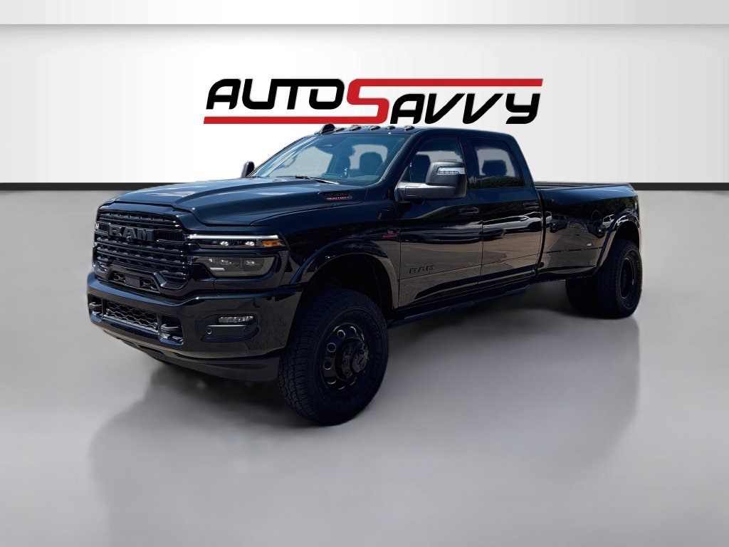 Used 2025 RAM 3500 Limited AWD/4WD image 3