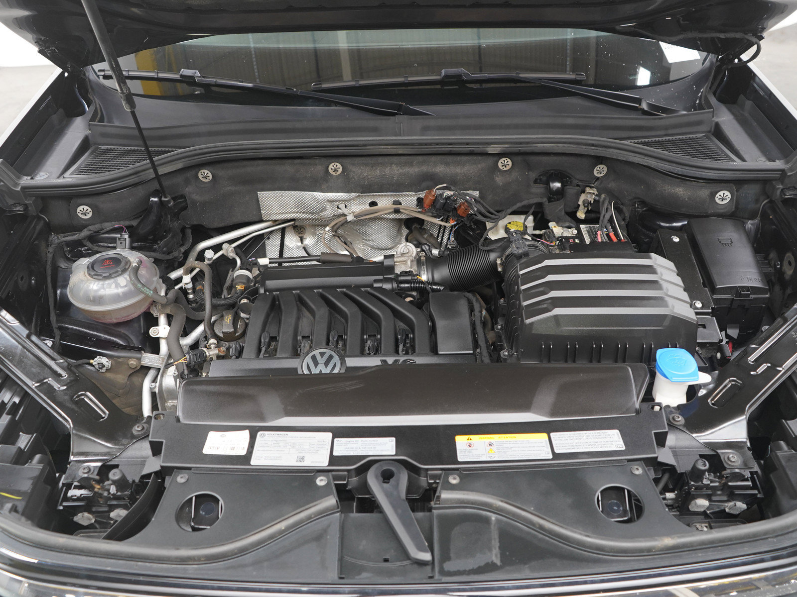 Used 2022 Volkswagen Atlas SEL Premium AWD/4WD image 33