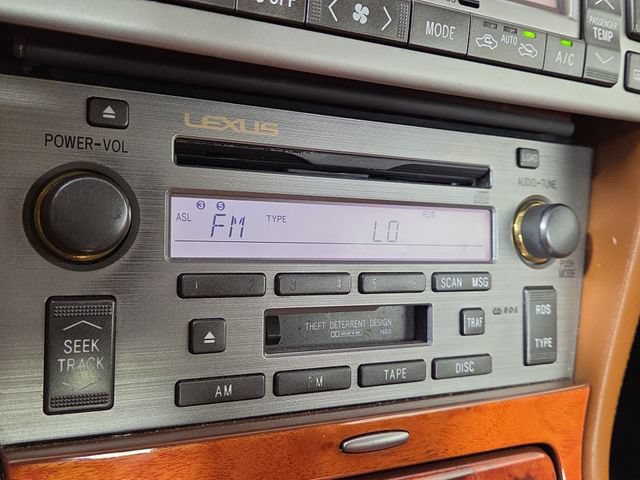 Used 2002 Lexus SC 430 Convertible RWD image 18