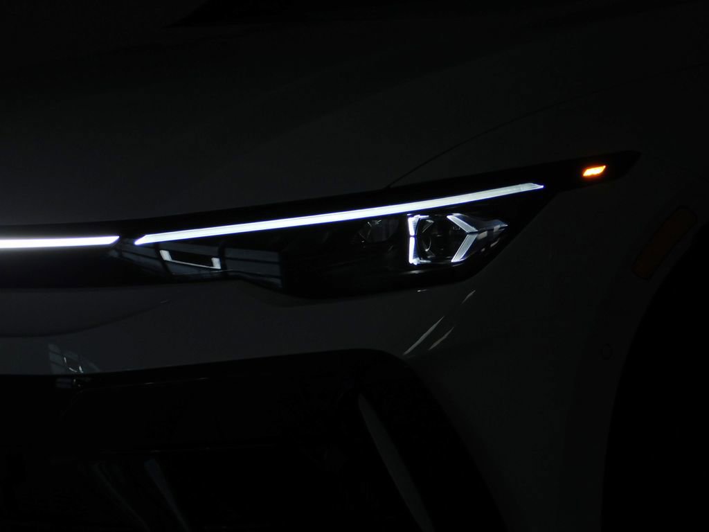 Used 2025 Volkswagen Golf R Black Edition image 20