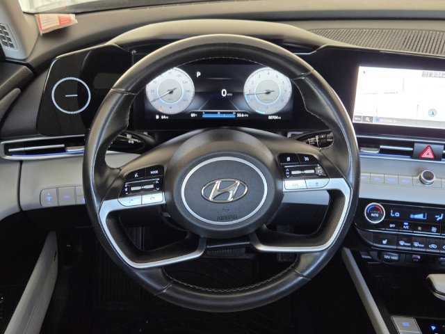 Used 2022 Hyundai Elantra Limited FWD image 21