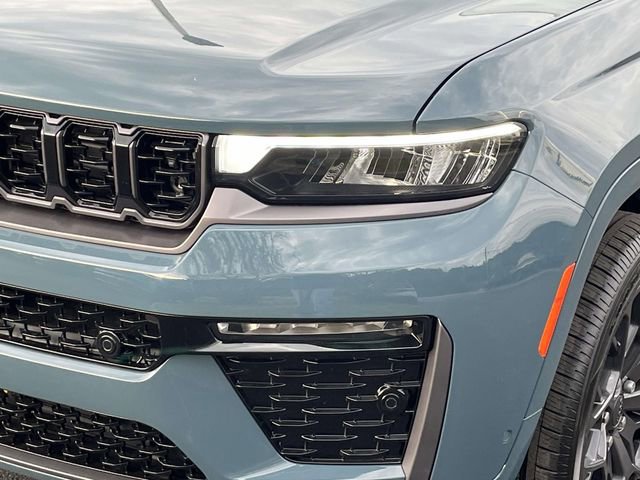 New 2026 Jeep Grand Cherokee Summit AWD/4WD image 10