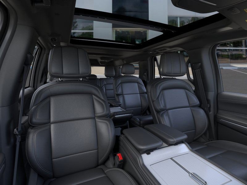 New 2025 Lincoln Navigator L Reserve w/ Jet Appearance Package image 10