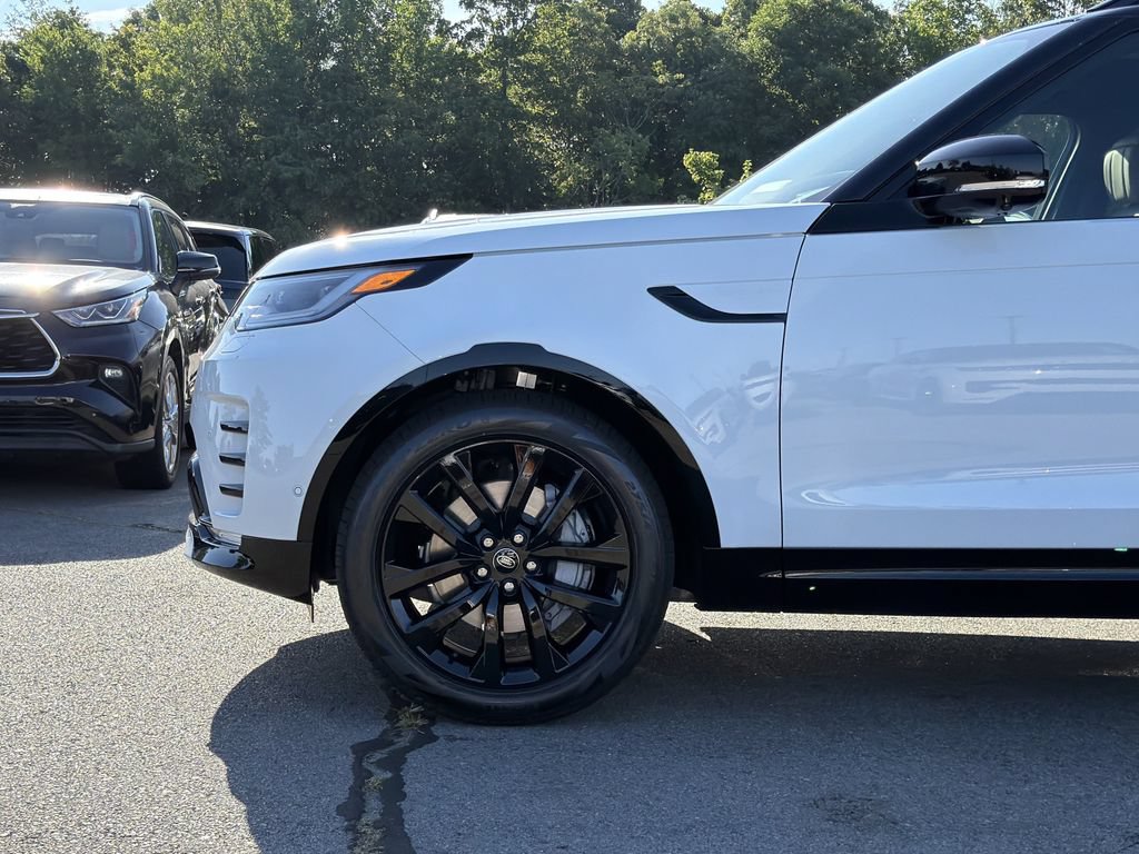 New 2026 Land Rover Discovery Dynamic SE AWD/4WD image 9