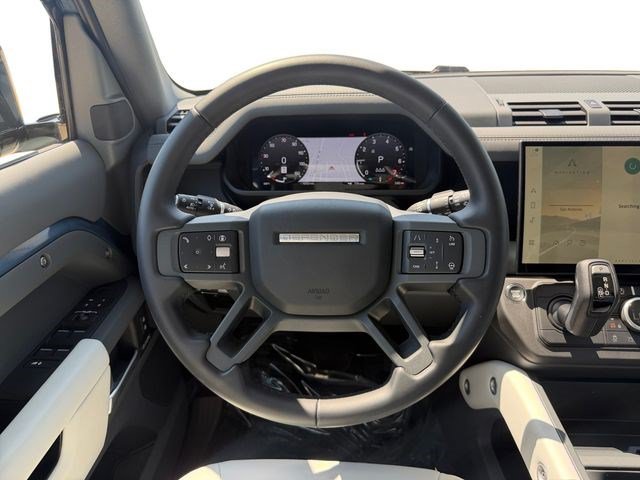 Used 2026 Land Rover Defender 110 X-Dynamic SE AWD/4WD image 13