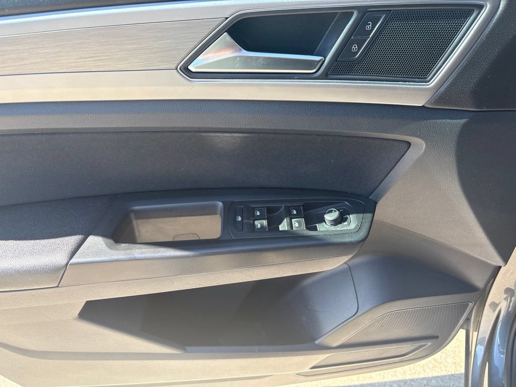 Used 2018 Volkswagen Atlas S FWD image 9