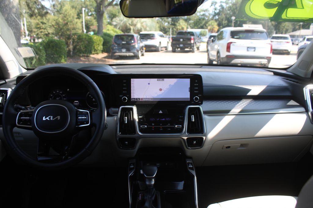 Certified 2023 Kia Sorento SX AWD/4WD image 25