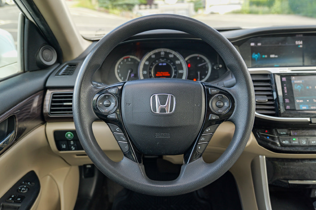 Used 2016 Honda Accord EX image 42