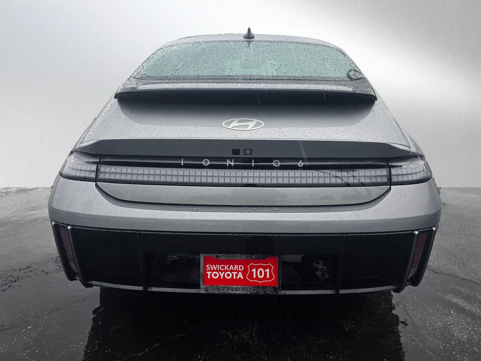 Used 2024 Hyundai Ioniq 6 SE image 4