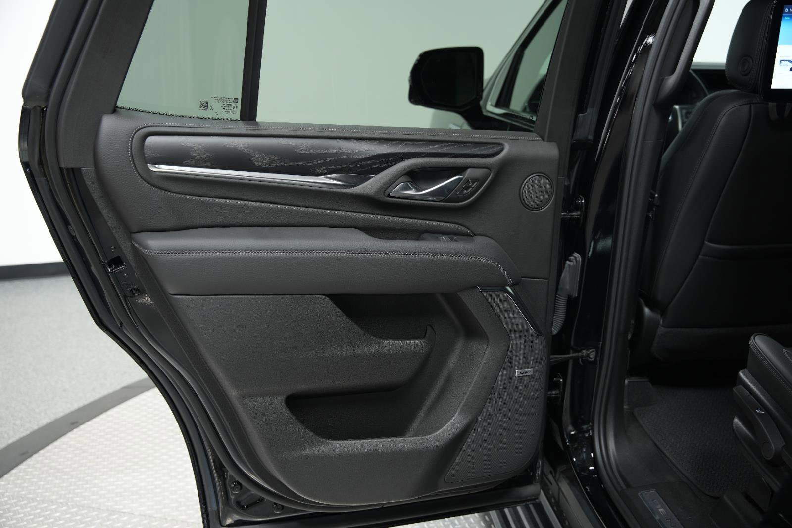 Used 2024 GMC Yukon Denali w/ Advanced Technology Package image 25