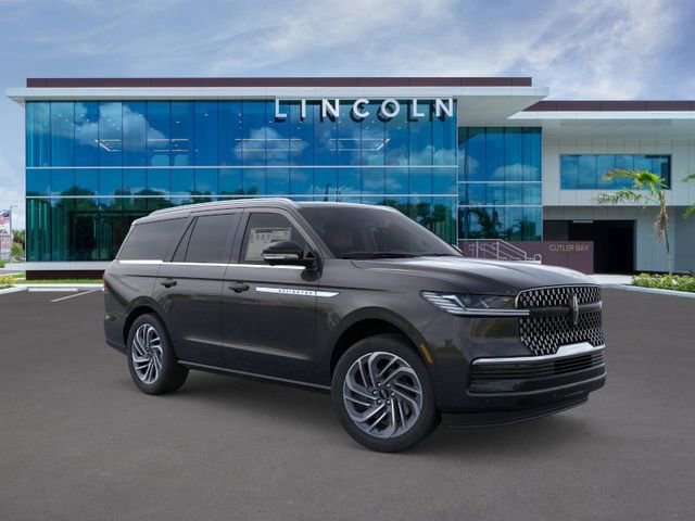 New 2025 Lincoln Navigator Reserve AWD/4WD image 7