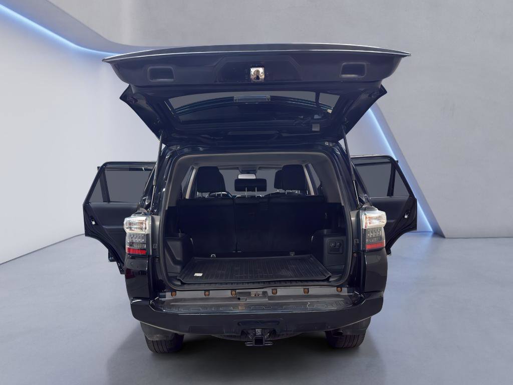 Used 2018 Toyota 4Runner SR5 Premium image 12