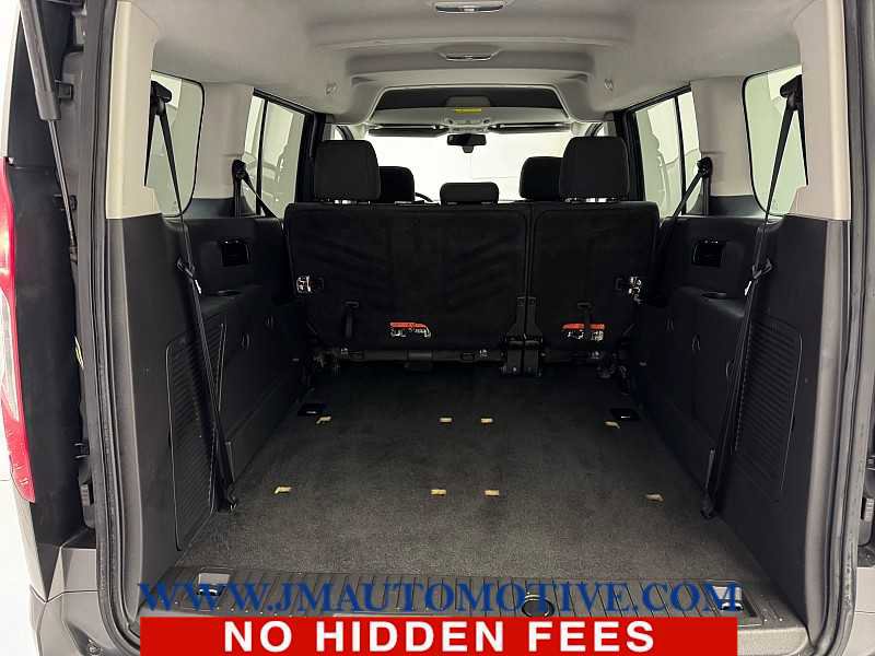 Used 2017 Ford Transit Connect XLT image 16