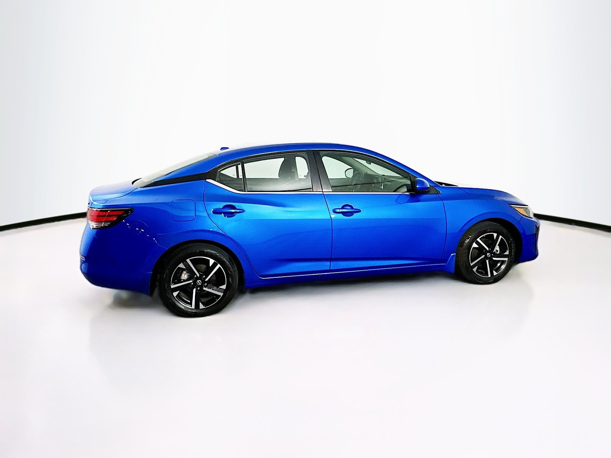 Used 2024 Nissan Sentra SV FWD image 10