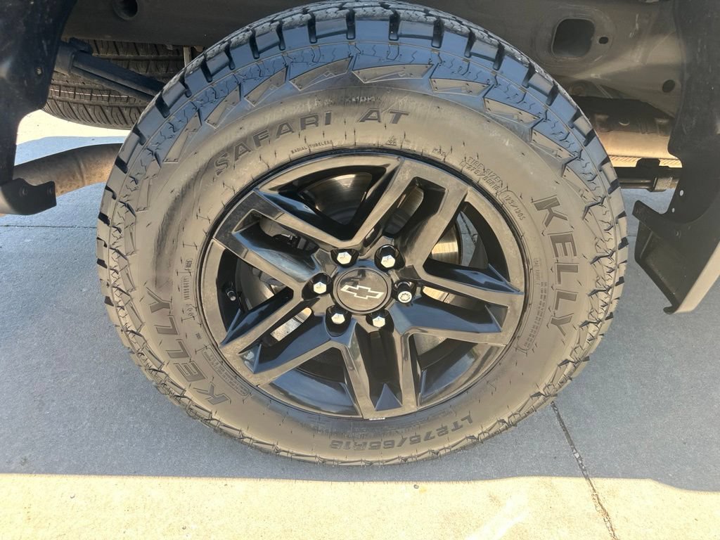 Certified 2022 Chevrolet Silverado 1500 Custom Trail Boss AWD/4WD image 33