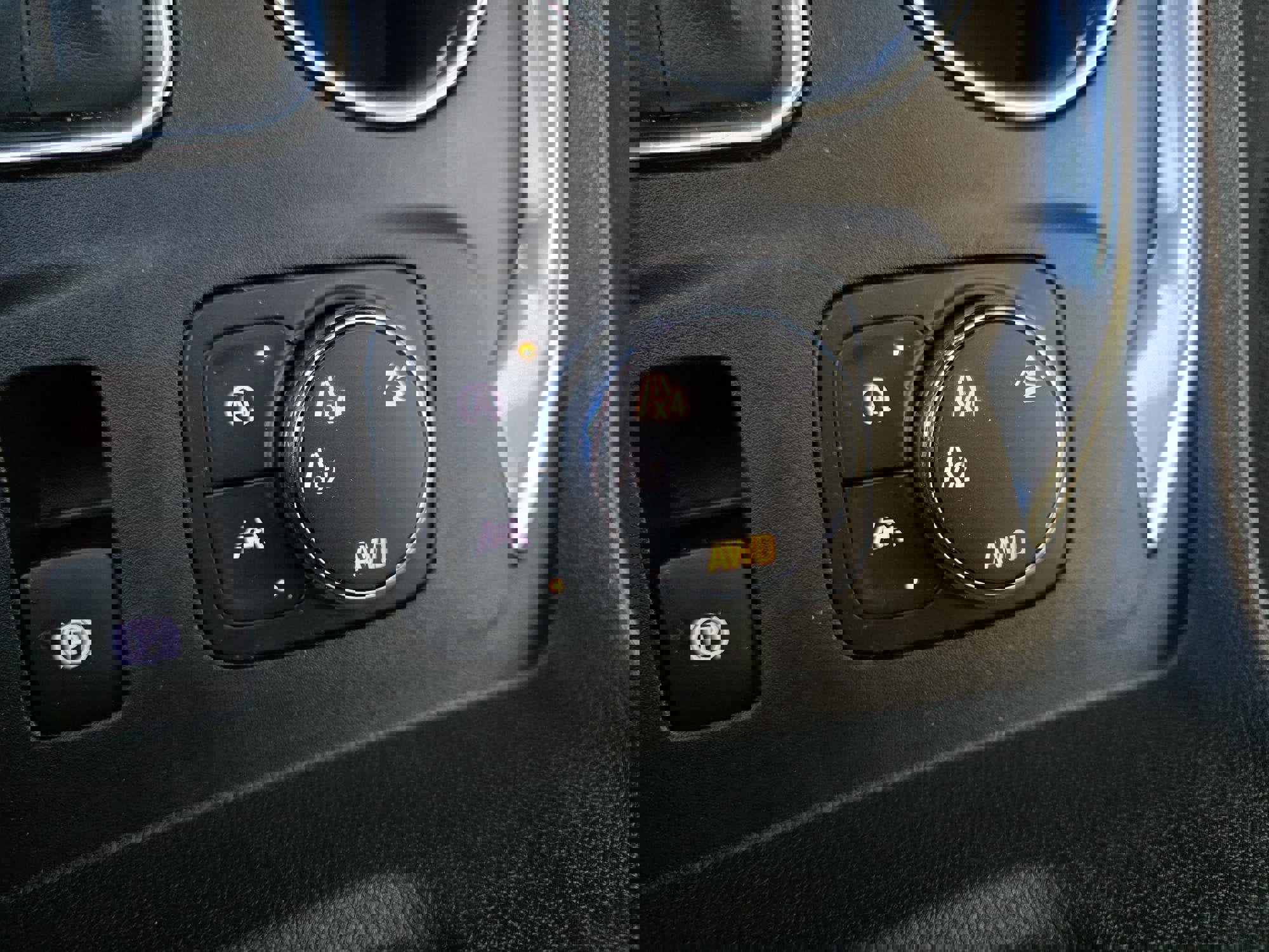 Used 2023 Chevrolet Traverse LT image 17