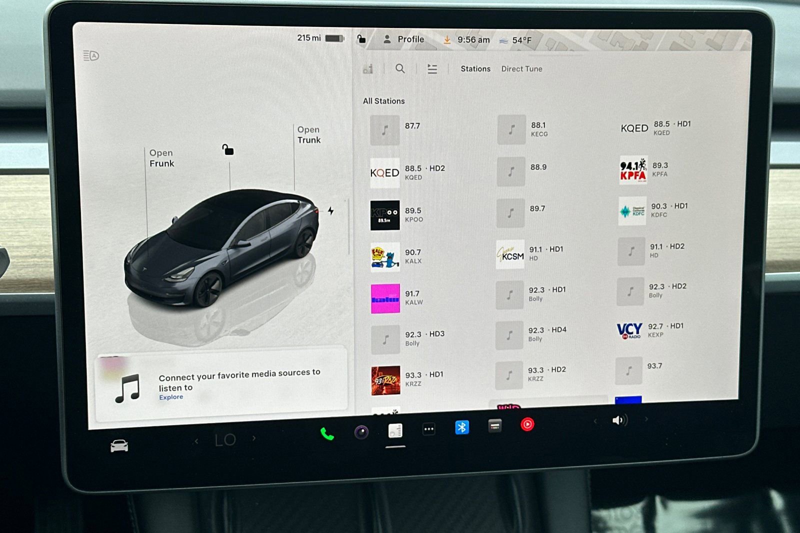 Used 2023 Tesla Model 3 Standard Range image 21