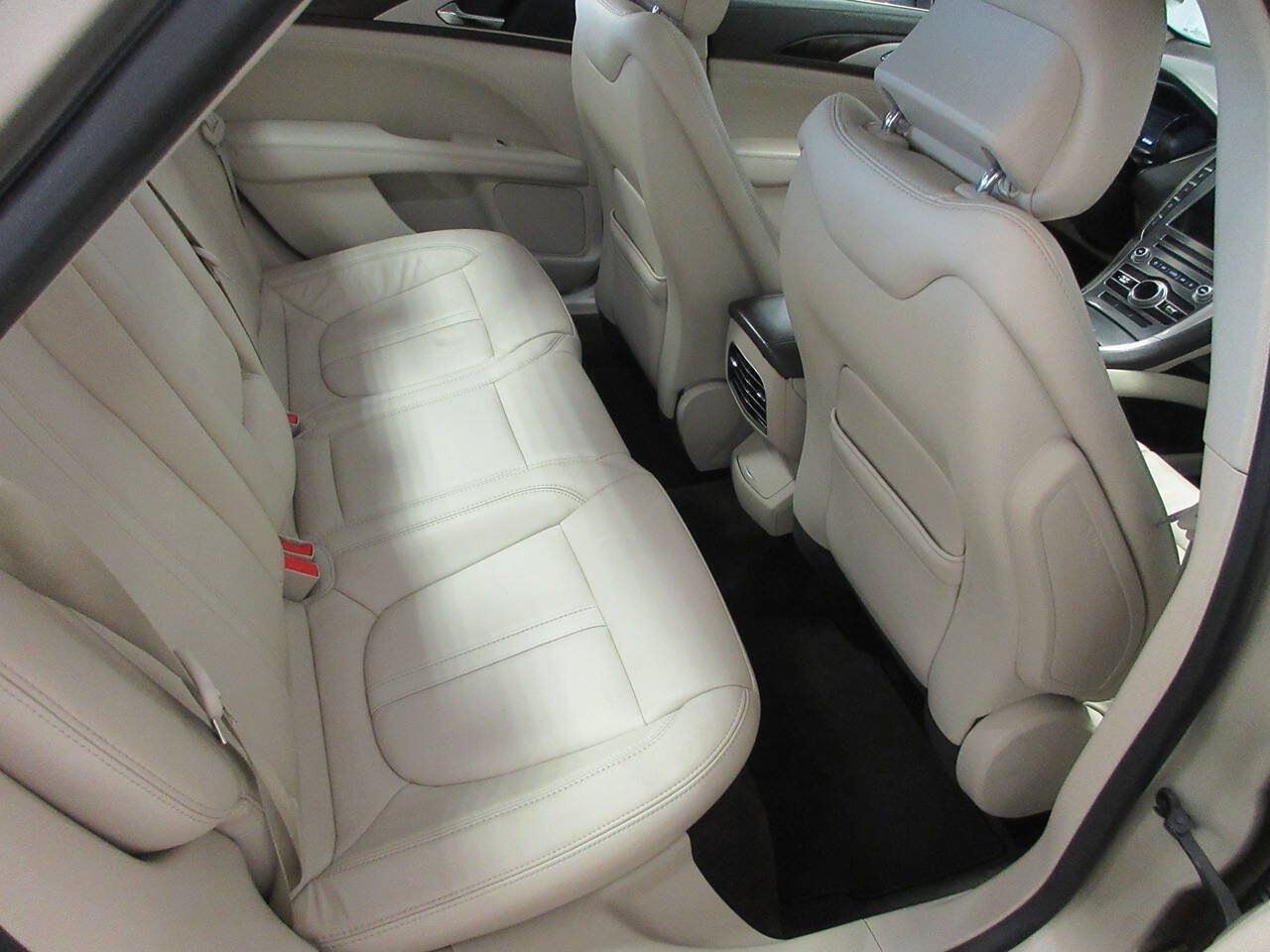 Used 2017 Lincoln MKZ Select AWD/4WD image 32