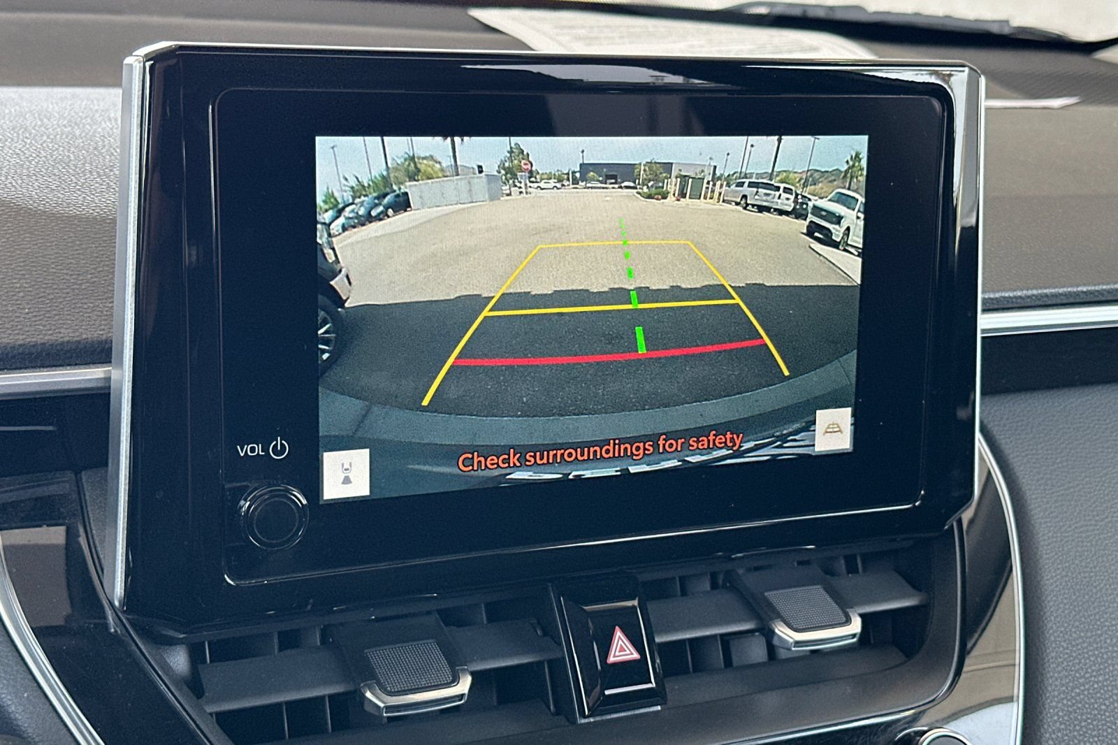 Used 2023 Toyota Corolla Cross XLE w/ Convenience Package FWD image 18