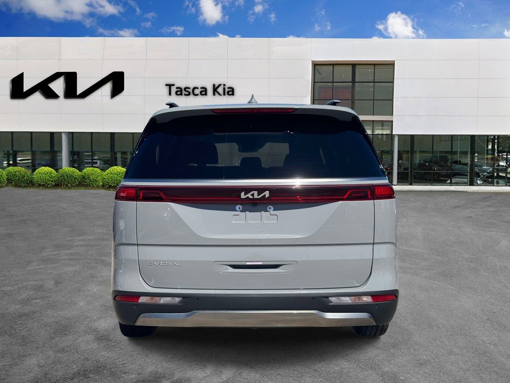 Used 2023 Kia Carnival SX Prestige FWD image 5