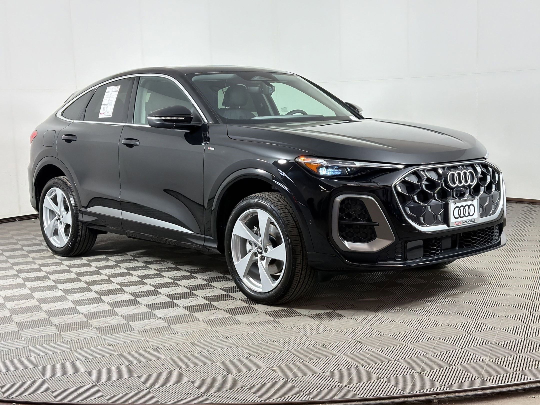 New 2026 Audi Q5 Premium Plus AWD/4WD image 7