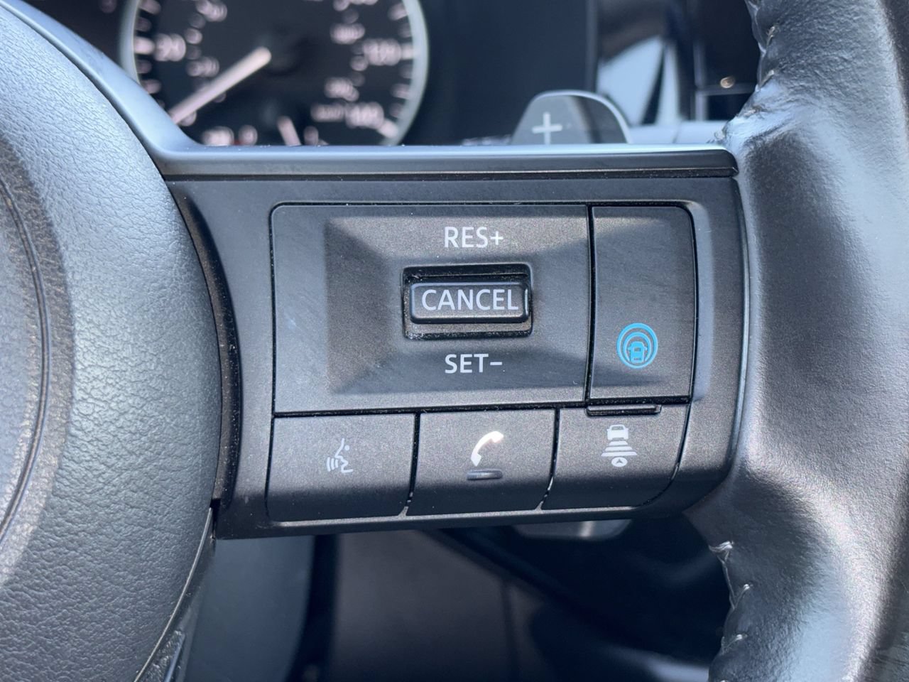 Certified 2025 Nissan Pathfinder SV AWD/4WD image 12