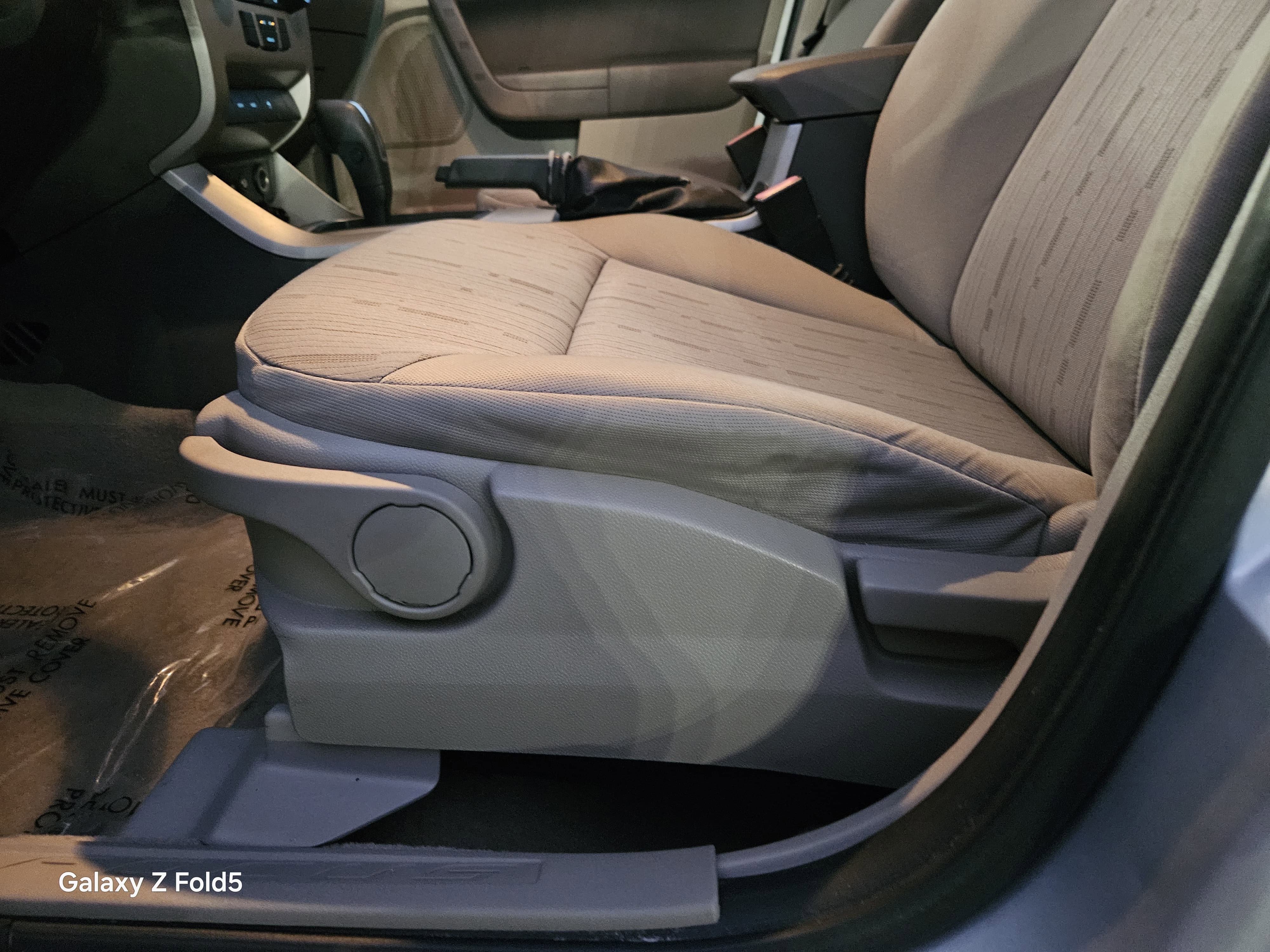 Used 2010 Ford Focus SE image 21