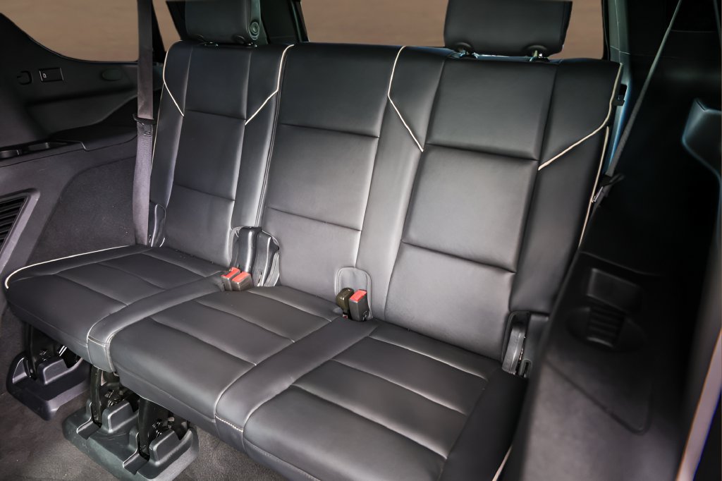 Used 2023 Cadillac Escalade Sport w/ Touring Package AWD/4WD image 26