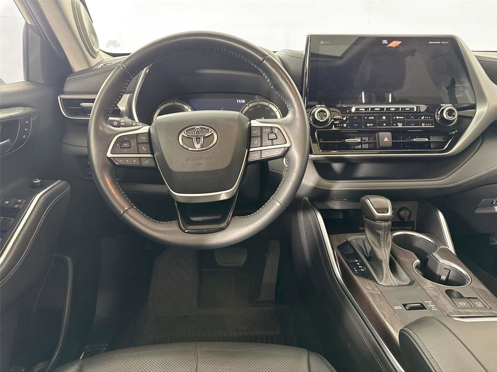 Used 2022 Toyota Highlander Platinum FWD image 33