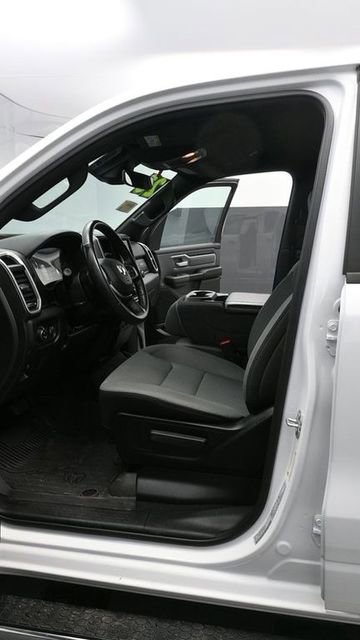 Used 2023 RAM 1500 Big Horn AWD/4WD image 16