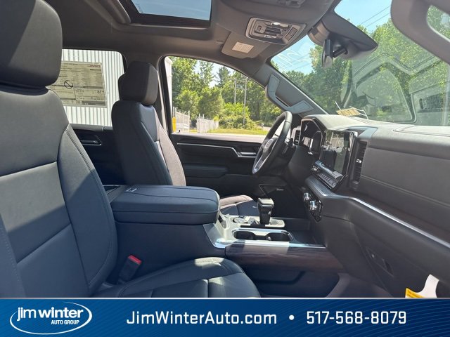 New 2026 GMC Sierra 1500 SLT w/ SLT Premium Plus Package image 8