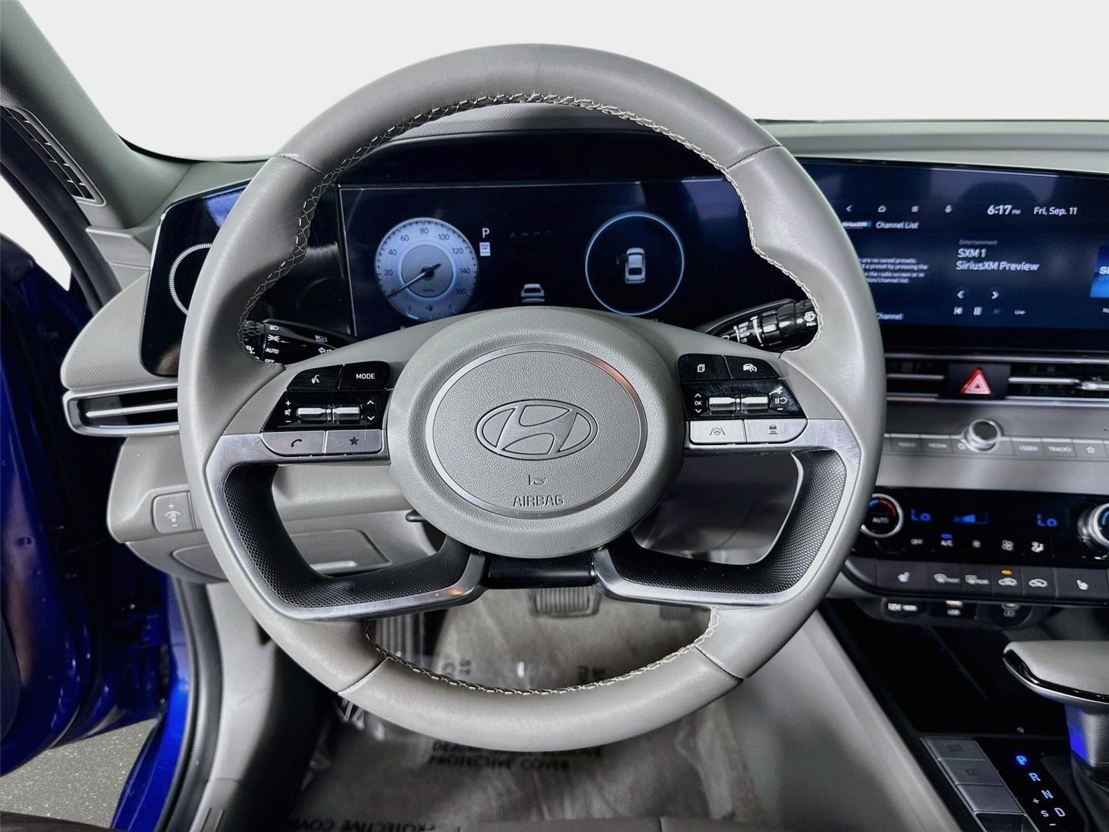 Certified 2024 Hyundai Elantra SEL w/ Convenience Package FWD image 12