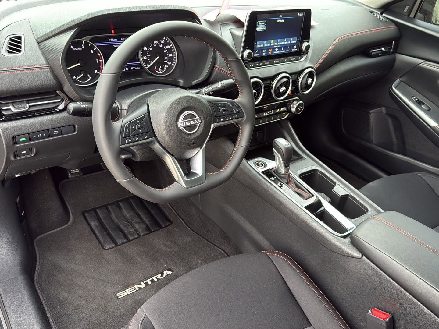 Used 2025 Nissan Sentra SR w/ Lighting Package FWD image 15