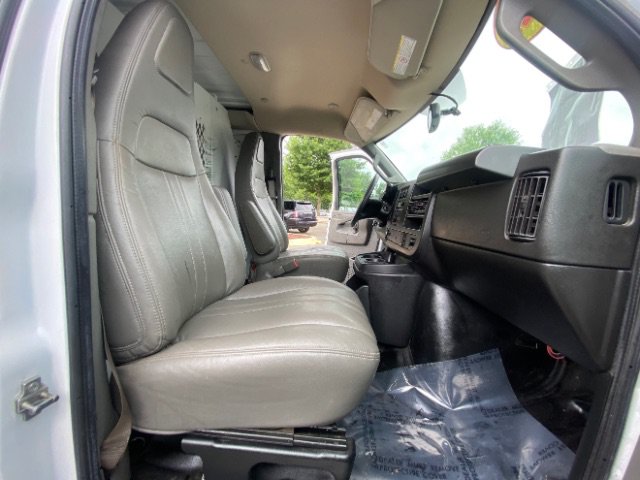 Used 2023 Chevrolet Express 2500 RWD image 19