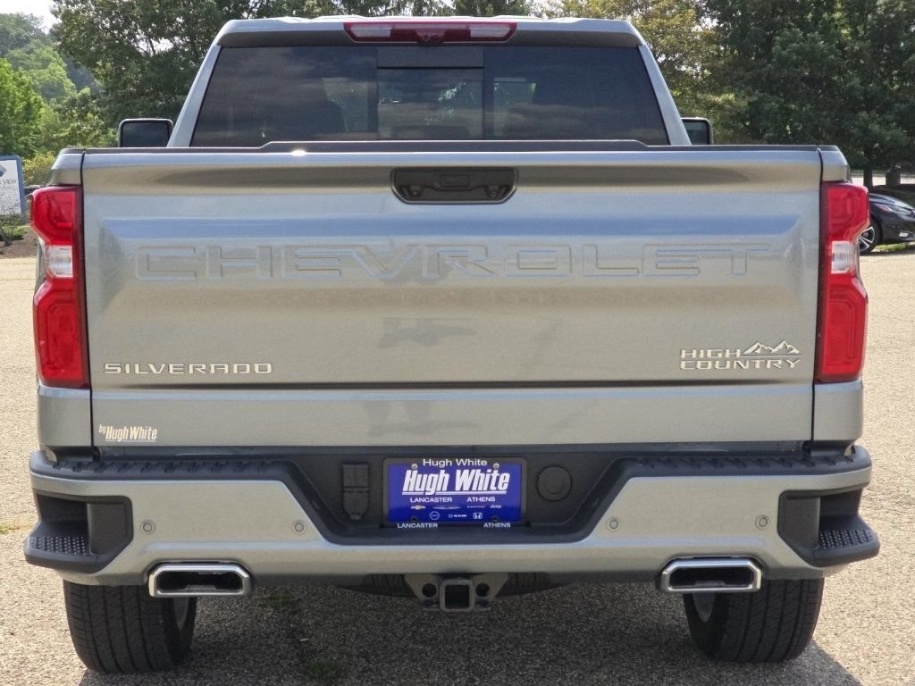 Used 2026 Chevrolet Silverado 1500 High Country w/ Technology Package AWD/4WD image 23