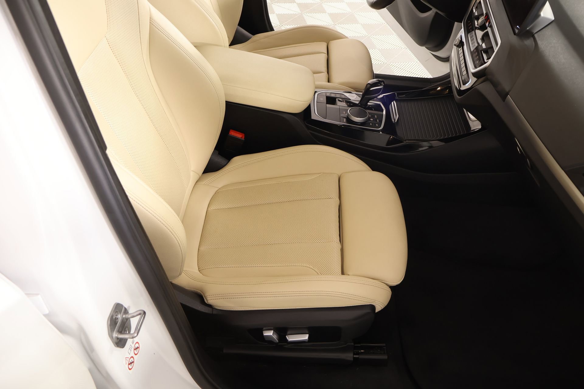 Used 2023 BMW X3 xDrive30i w/ M Sport Package image 14