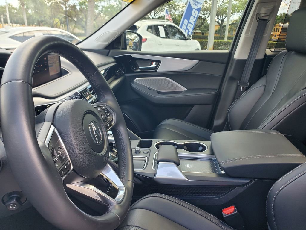 Certified 2024 Acura MDX FWD w/ Technology Package image 17