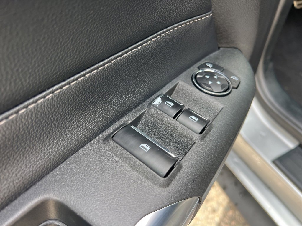 Used 2022 Ford Mustang Premium image 11