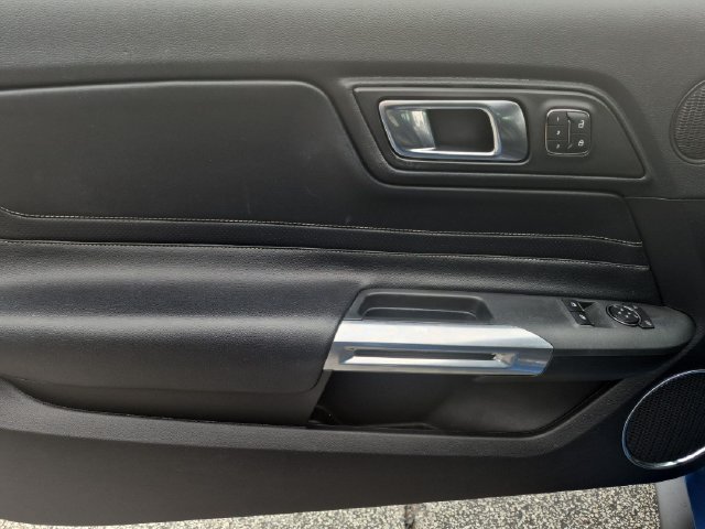 Used 2019 Ford Mustang GT Premium w/ Equipment Group 401A RWD image 9