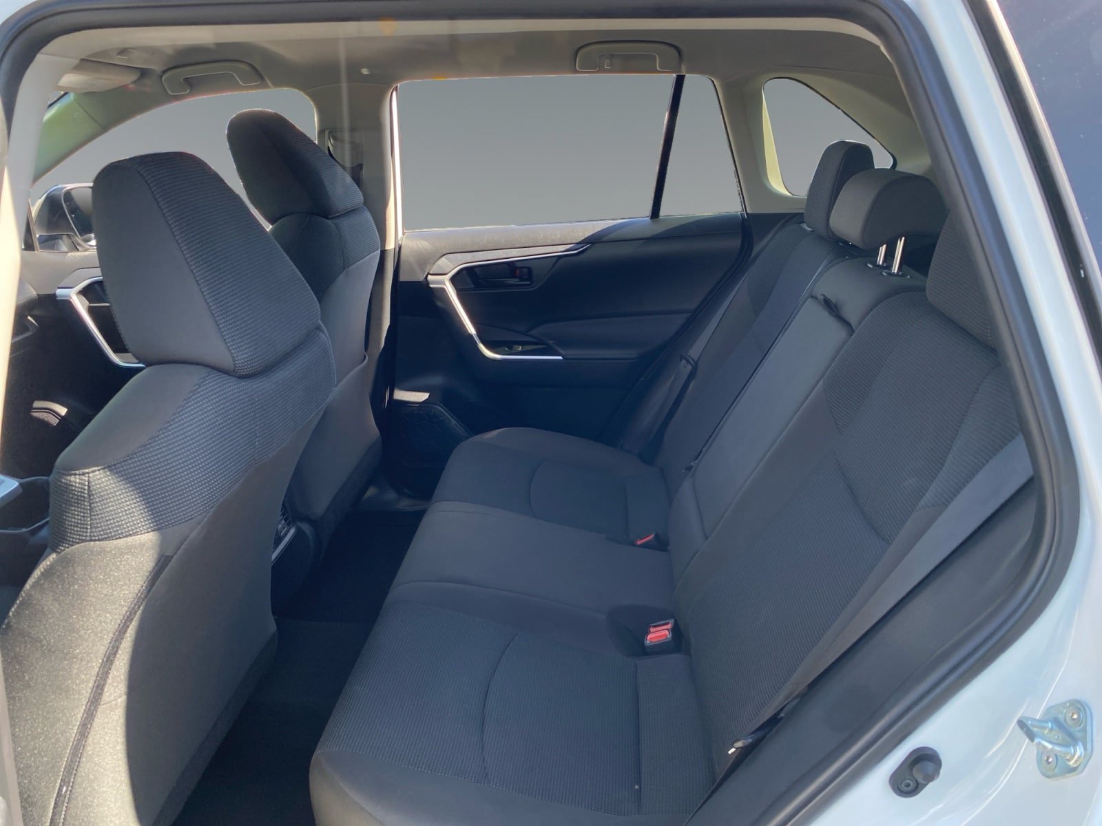 Used 2025 Toyota RAV4 LE AWD/4WD image 13